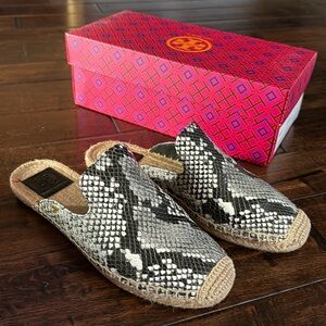 Tory Burch Max Espadrille Slide - Diamond Roccia Print. Size 8